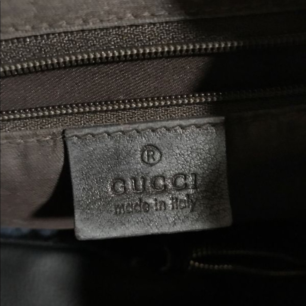 Gucci purse - Picture 2 of 3